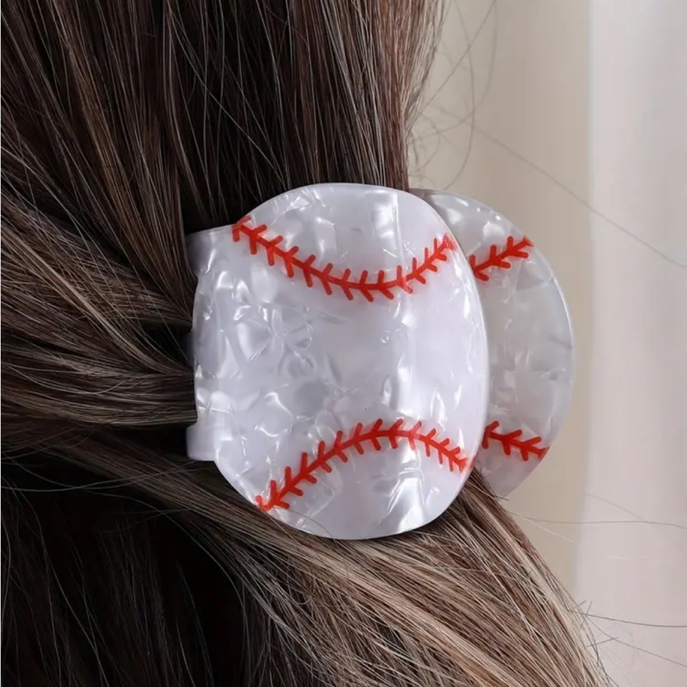 💖 3/$30 💖 Baseball Hair Claw
